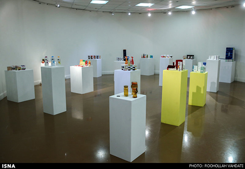 گزارش تصویری اولین نمایشگاه دوسالانه آثار طراحان بسته‌بندی کشور(17 مهر94)