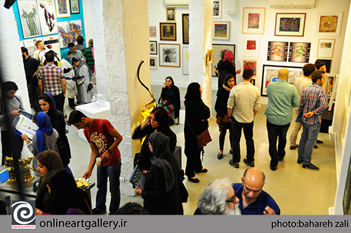 گزارش تصویری نمایشگاه گروهی 110 هنرمند معاصر با عنوان "شب تاب" در گالری طراحان آزاد(17 مهر94)