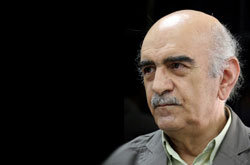 نصرالله افجهای: باید از طریق نمایشگاههای هنری با دنیا در ارتباط باشیم