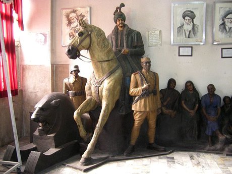 مرمت مجسمههای صنعتی بهزودی تمام میشود