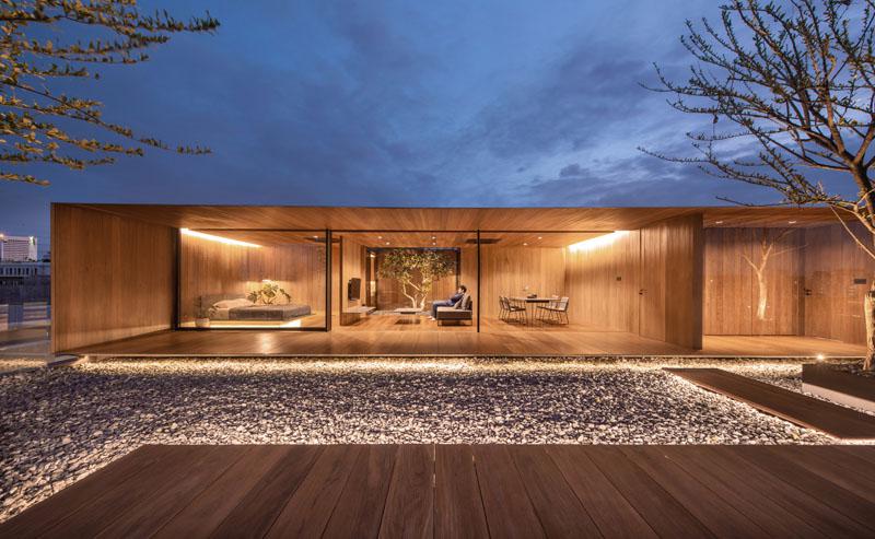 This Modern House Was Built On The Rooftop Of An Apartment Building