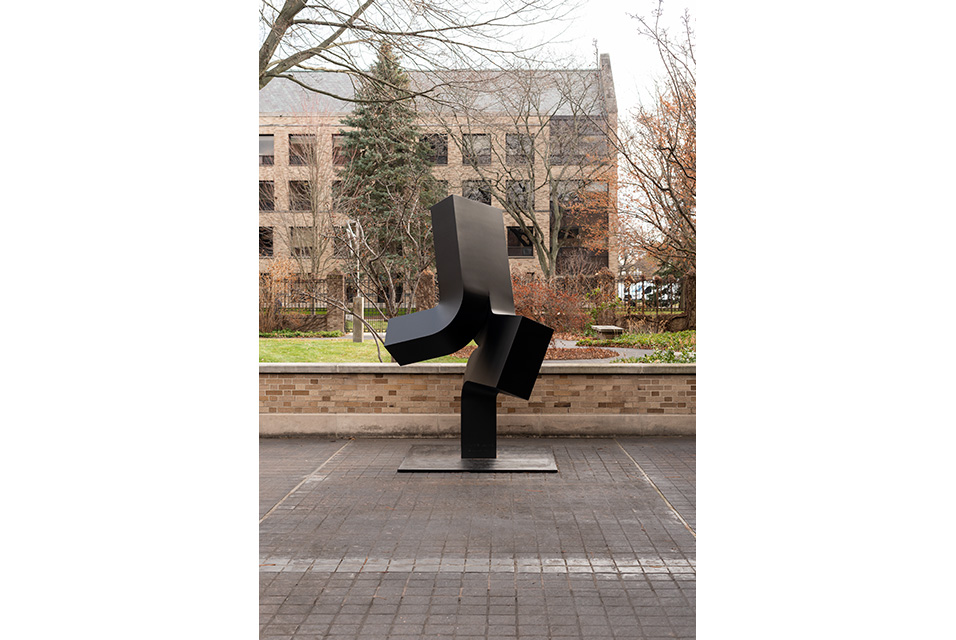 The Snite Museum of Art acquires major work by sculptor Clement Meadmore