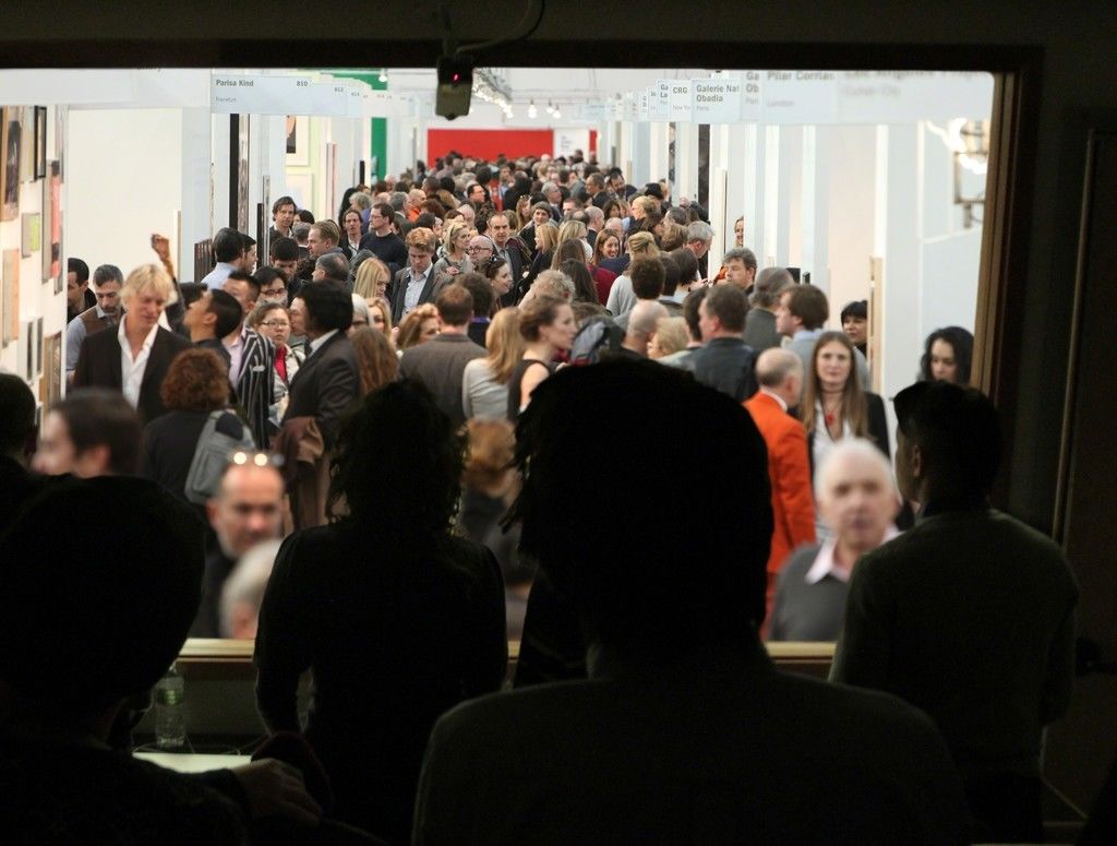 7 Art Dealers Reveal How Gallery Waiting Lists Really Work