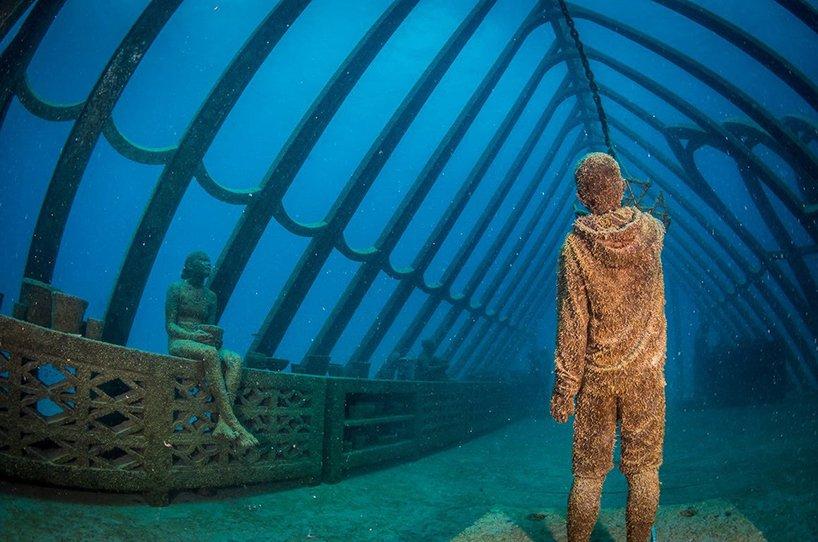 museum of underwater art (MOUA) will occupy australias great barrier reef
