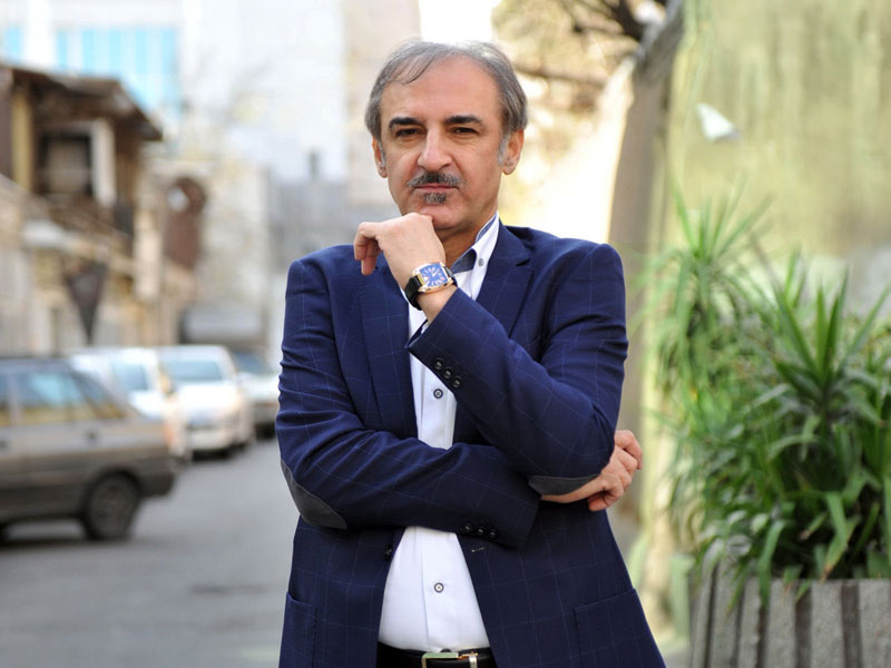 هنرمندانی که آثارشان را در حراج می فروشند نگران مالیات نباشند