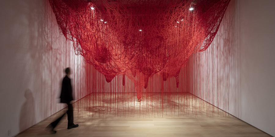 chiharu shiota weaves her immersive webbing through new york`s galerie templon