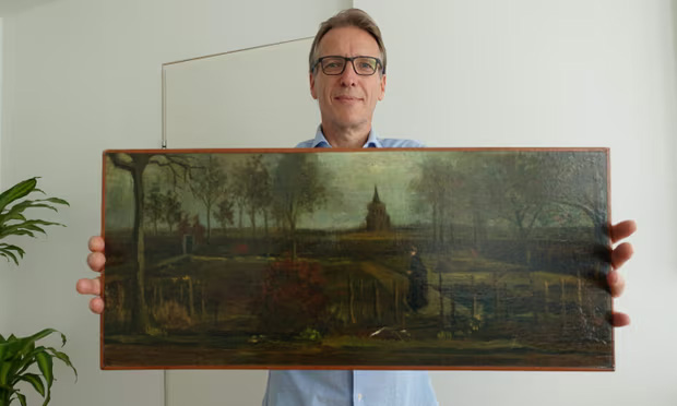 ‘A little bit cursed’: how stolen Van Gogh was a ‘headache’ for the criminal world