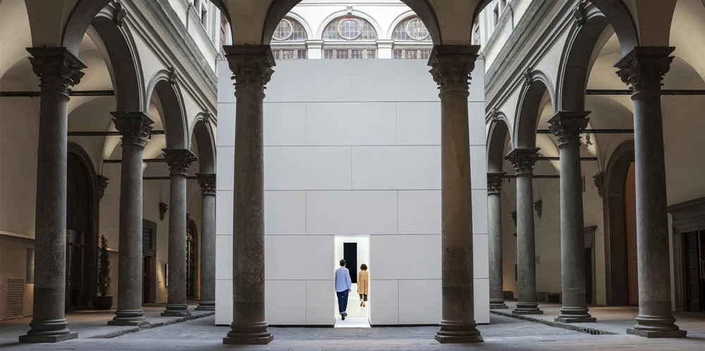 Anish kapoor weaves "untrue" and "unreal" sculptural works into palazzo strozzi`s architecture