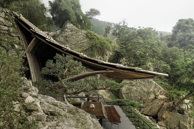 A bamboo canopy shelters teahouse in taiwan by behet bondzio lin architekten