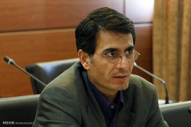 مجتبی موسوی: اجرای آثار پیشگامان بر دیوارهای تهران/ کل شهر بوم نقاشی نمیشود