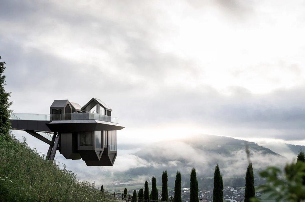 Gravity-Defying wellness center in the dolomites