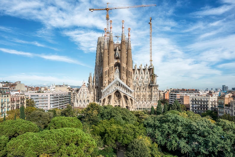 ساخت کلیسای مشهور اسپانیا در سال ۲۰۲۶ تکمیل می شود