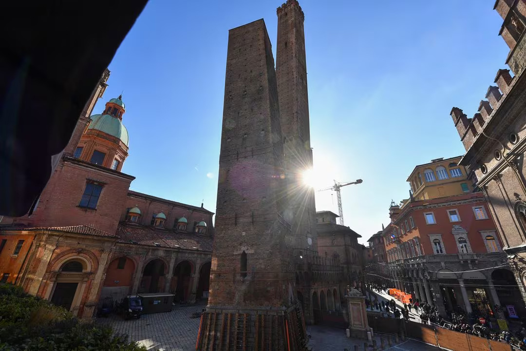 Fixing Bologna`s leaning tower to take at least 10 years - mayor