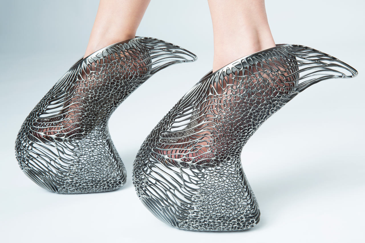 3D Printed Mycelium Shoe by Ica & Kostika