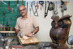 جمشید مرادیان از به سرقت رفتن ابزار کار مجسمه‌سازی‌اش برای چندمین‌بار خبر داد