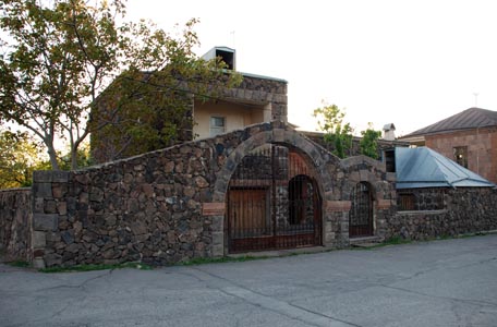 اقامت هنرمندان در ارمنستان