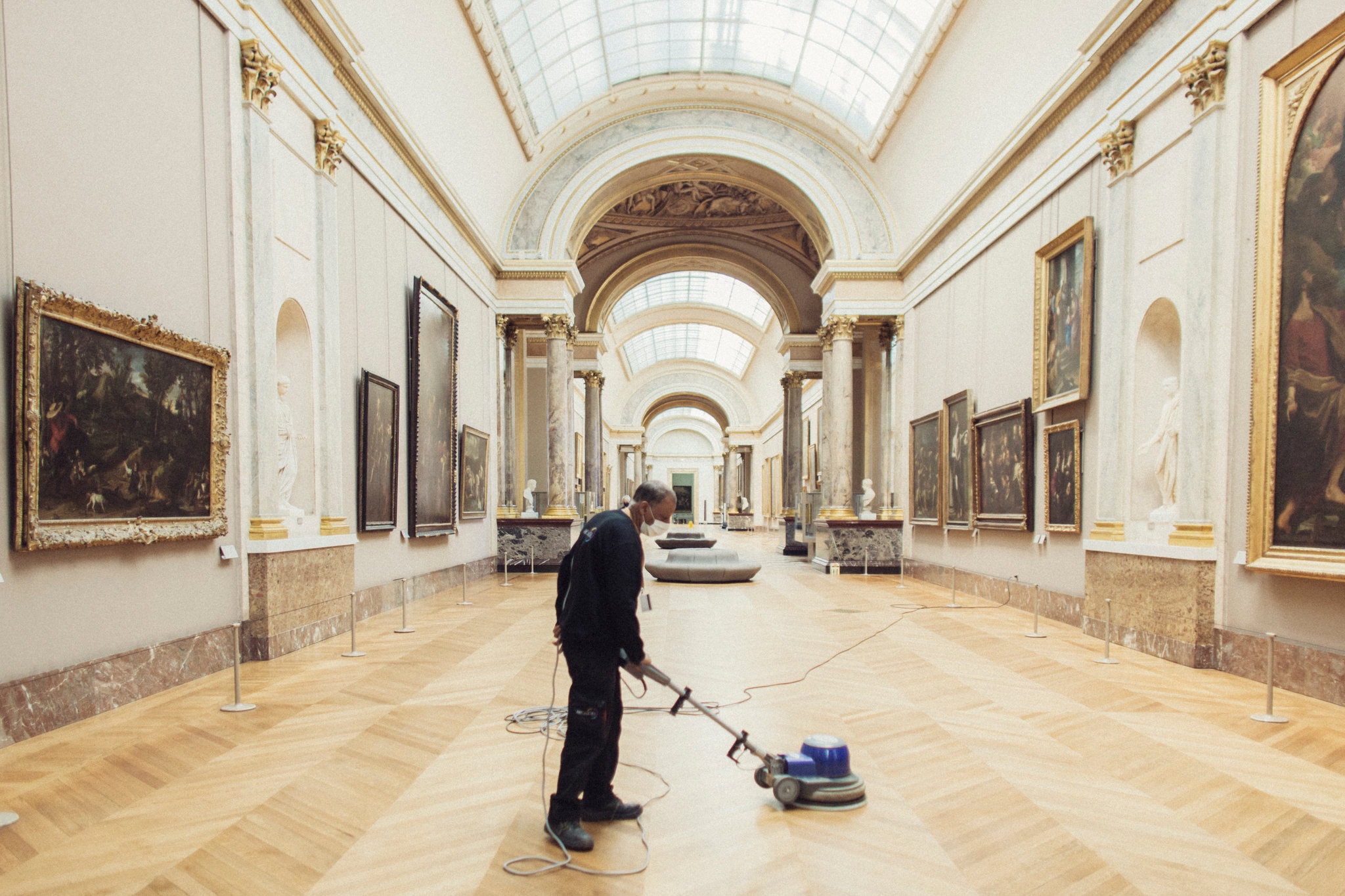 When the Louvre Reopens, Its Going to Be Quiet