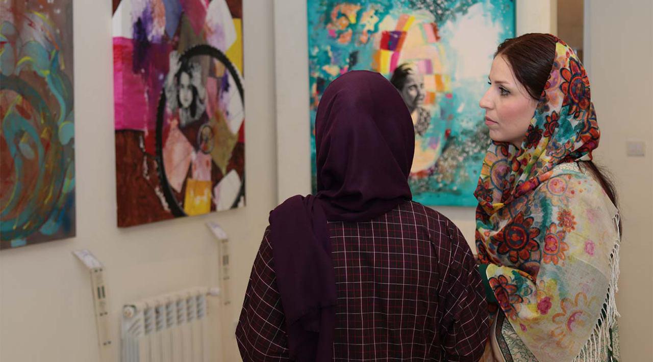 گزارش تصویری نمایشگاه نقاشی های ساحل طلیس چی با عنوان "عدالت" در گالری احسان