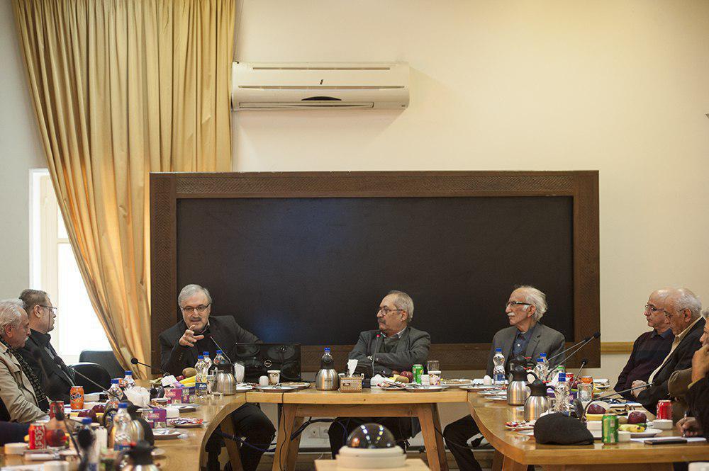 سعید نمکی: قول می‌دهم که با تمام قوا از همه انجمن‌ها حمایت کنیم و آنها را تنها نگذاریم