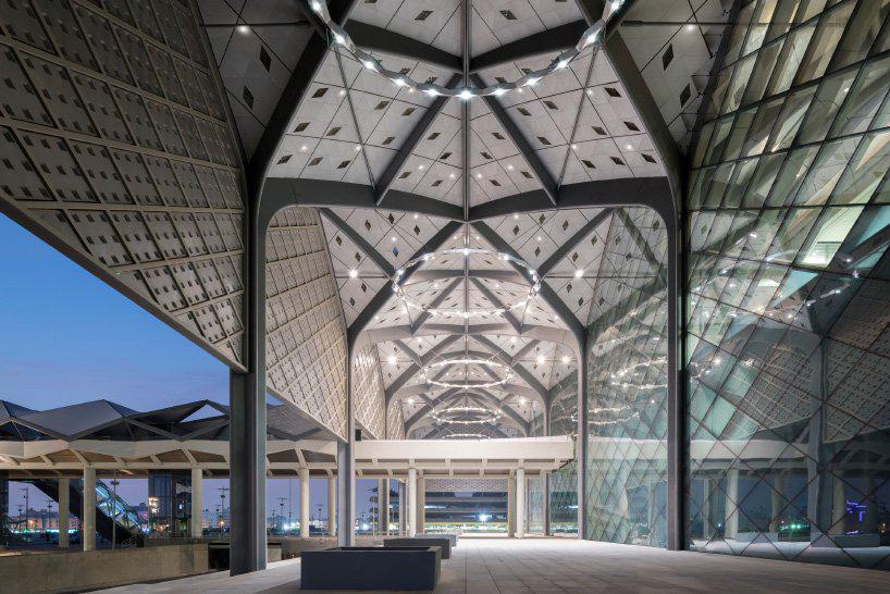 foster + partners designs modular stations for saudi arabias high-speed railway