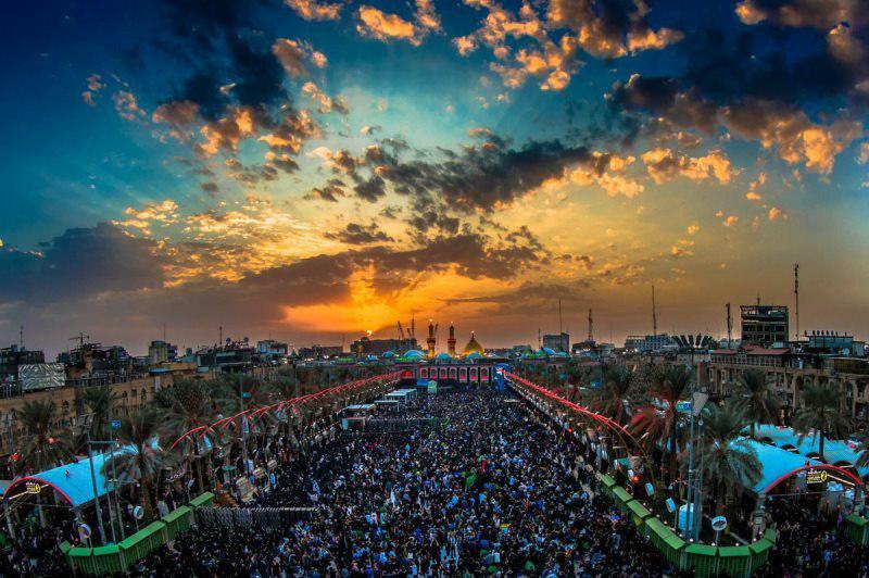 رونمایی از بزرگترین ماکت پیاده روی اربعین حسینی ع در برج آزادی