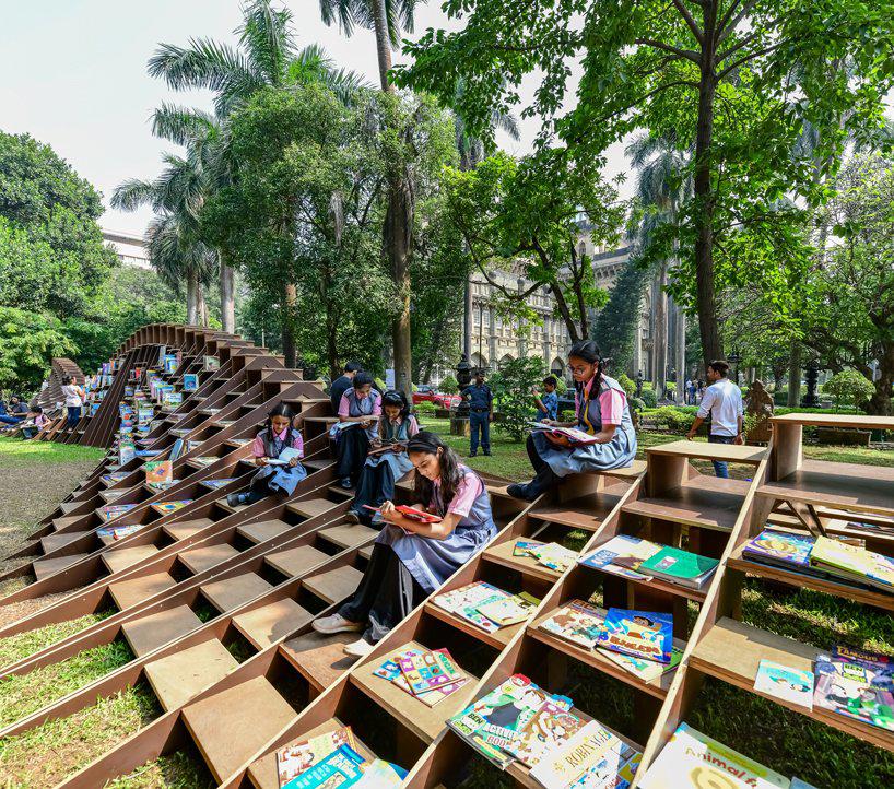 NUDES fabricates the bookworm pavilion to foster a love of reading in india