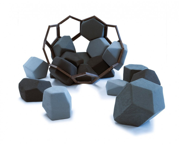 صندلی ای به شکل سنگ Quartz