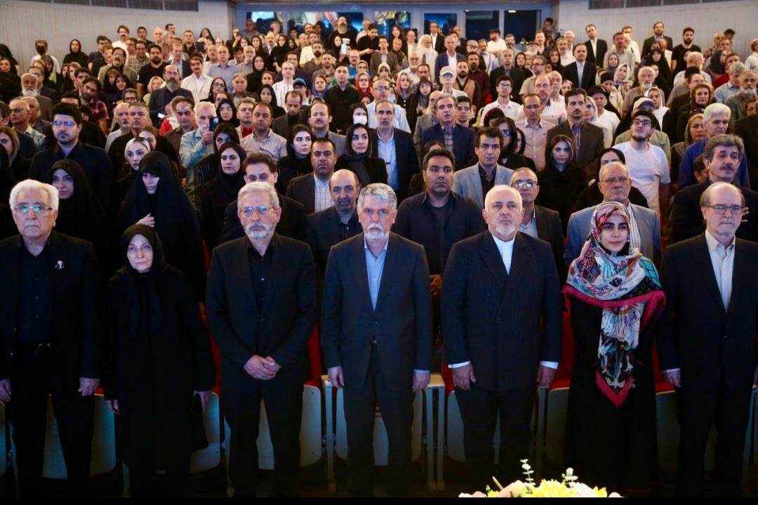 خسروپناه: گردش قلم استاد فرشچیان تجسمی از حرکت جوهری در فلسفه صدرایی بود/ سیمایی صراف: استاد فرشچیان نگارگری را با نوآوری و خلاقیت تلفیق کرد